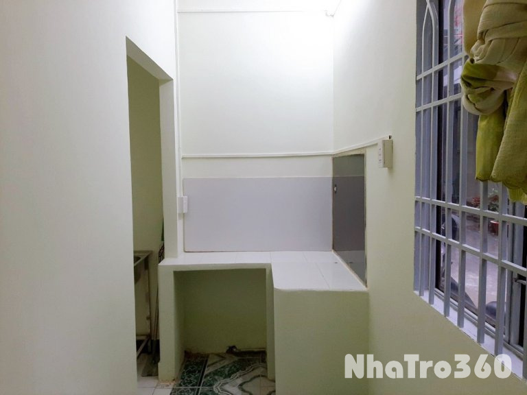 Nhà cho thuê, căn góc, hẻm lớn 8m