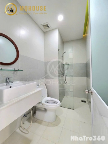 Căn Hộ Dịch Cụ Rộng Rãi Có Ban Công