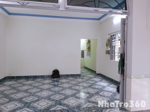 Nhà cho thuê, căn góc, hẻm lớn 8m