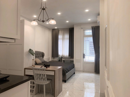 Cho thuê căn hộ Q4, đường Khánh Hội, gần ĐH Luật, ĐH Nguyễn Tất Thành, Chợ Xóm Chiếu