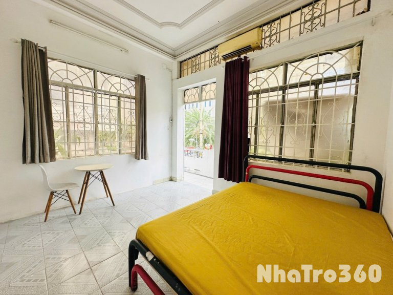 Nội thất cơ bản, ban công, cửa sổ, giá rẻ