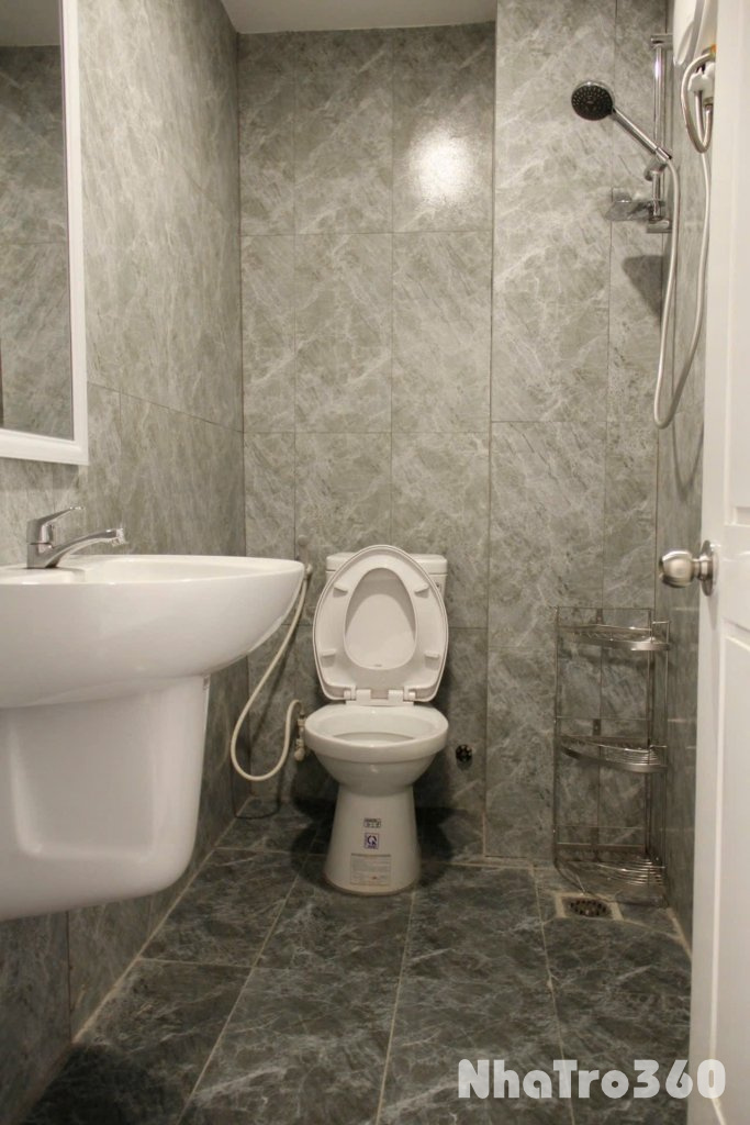 Cho thuê căn hộ Q4, đường Khánh Hội, gần ĐH Luật, ĐH Nguyễn Tất Thành, Chợ Xóm Chiếu