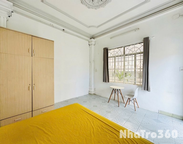 Nội thất cơ bản, ban công, cửa sổ, giá rẻ