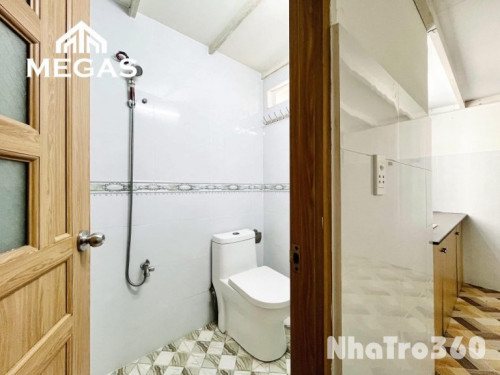 Nội thất cơ bản- giờ giấc tự do- thang máy