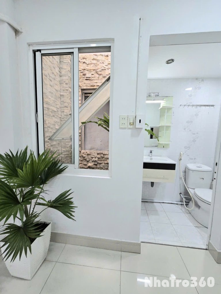 Cho thuê căn hộ 1PN, Q10, đường Cao Thắng, gần ĐH Y Khoa, Vạn Hạnh Mall, Toà Viettel