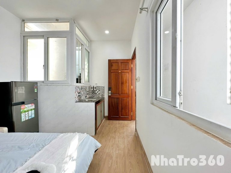 Full nội thất, thang máy, giặt sấy, tự do, giá rẻ