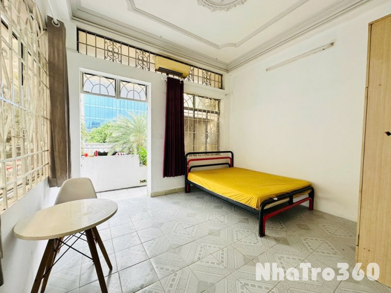 Nội thất cơ bản, ban công, cửa sổ, giá rẻ