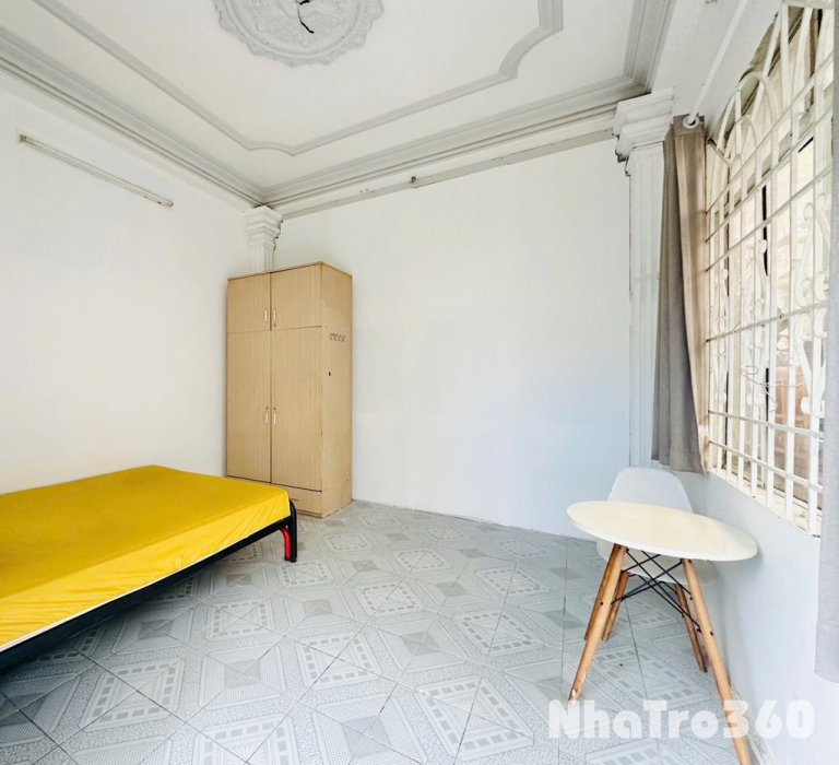 Nội thất cơ bản, ban công, cửa sổ, giá rẻ