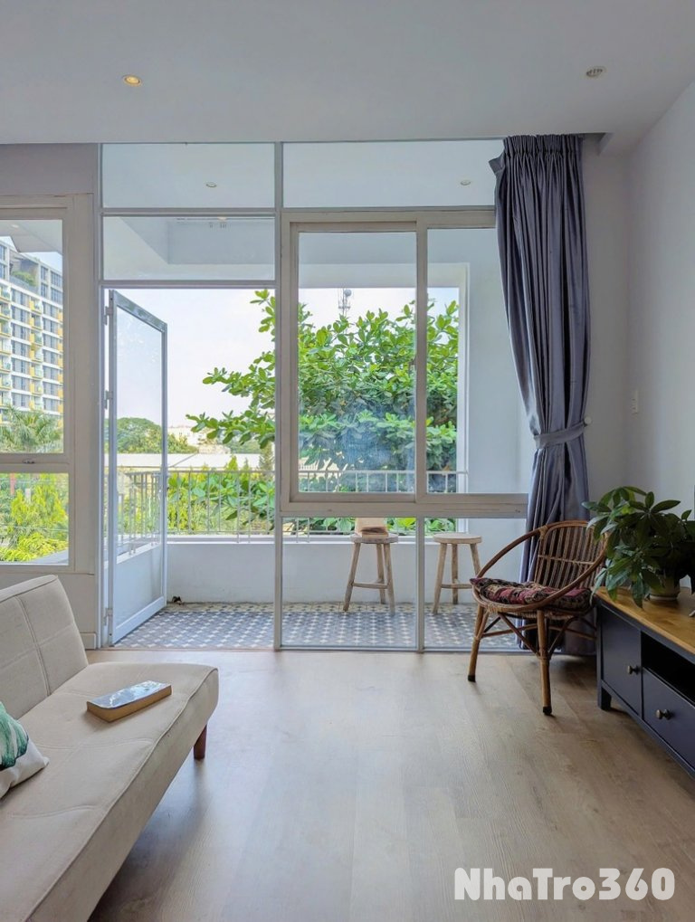 2PN, FULL NT, CÓ BAN CÔNG, GẦN CV GIA ĐỊNH