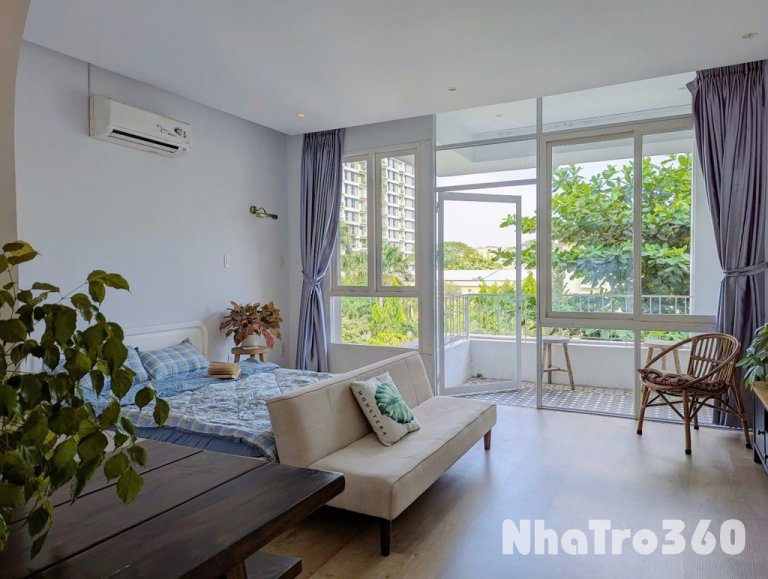 2PN, FULL NT, CÓ BAN CÔNG, GẦN CV GIA ĐỊNH