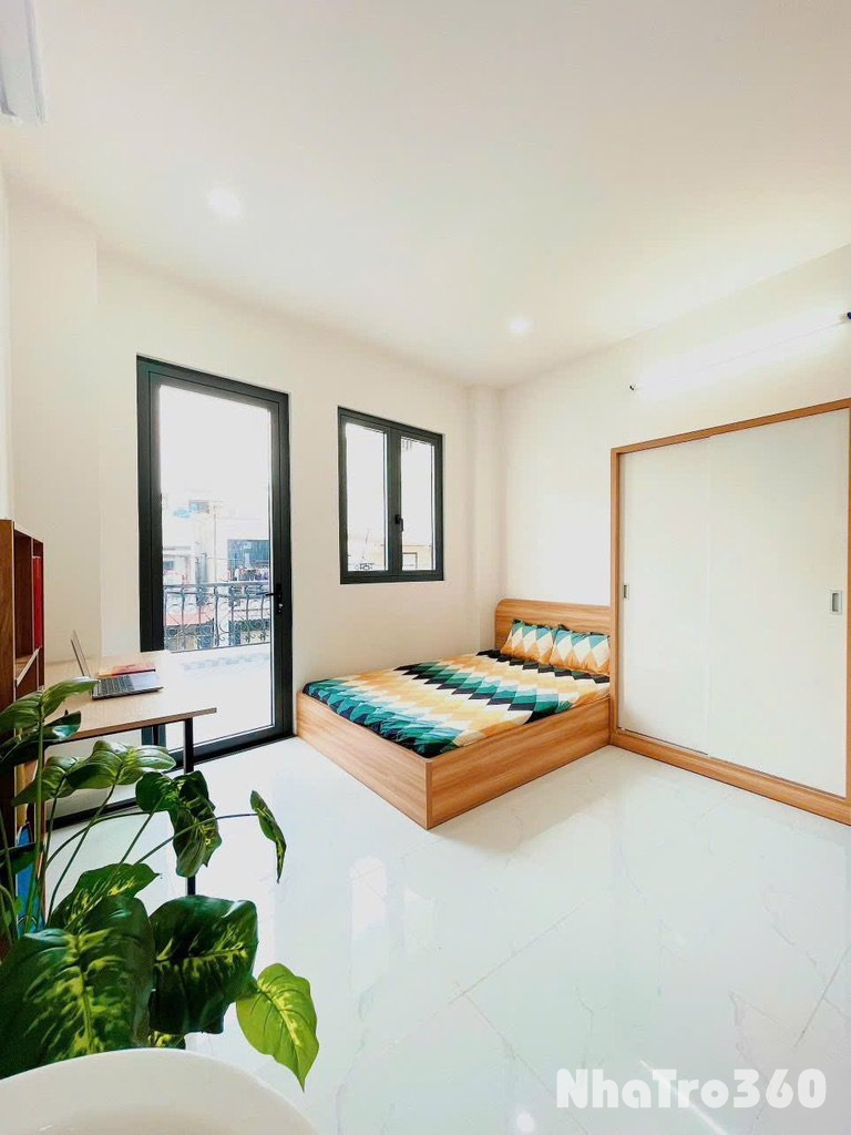 Căn Hộ Dịch Vụ Có Ban Công Ngay Đại Học Văn Hiến