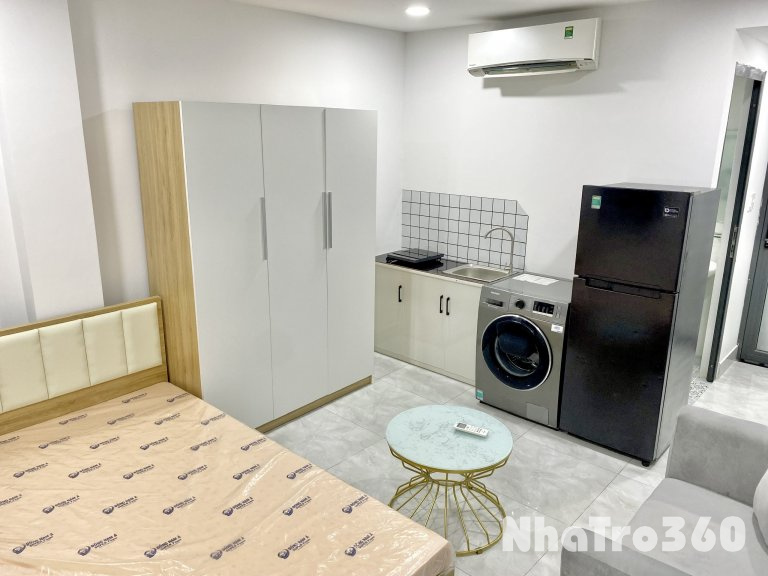 Cho thuê căn hộ Studio Ban công, Máy giặt riêng Q4 gần cầu Ông Lãnh, cầu Calmette, ĐH Luật, ĐH Nguyễn Tất Thành
