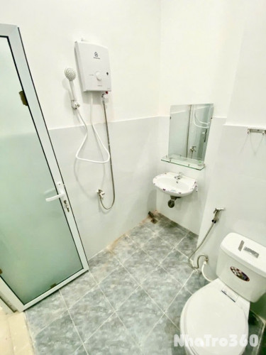 2PN MỚI 100% FULL NT GẦN ETOWN CỘNG HOÀ, QTB