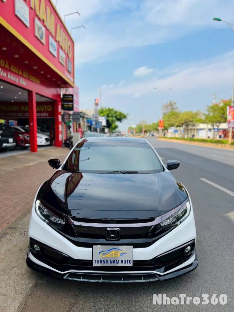 Cho thuê mặt bằng kinh doanh siêu đẹp, ngay mặt tiền đường Lê Duẩn, ngay sát trường Đại học Tây Nguyên