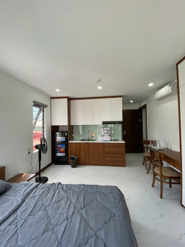 (Cực hiếm) Căn hộ Studio 25m2 mới khai trương ngõ 57 Mễ Trì Hạ - Ở được nhiều người - Nhận xe điện