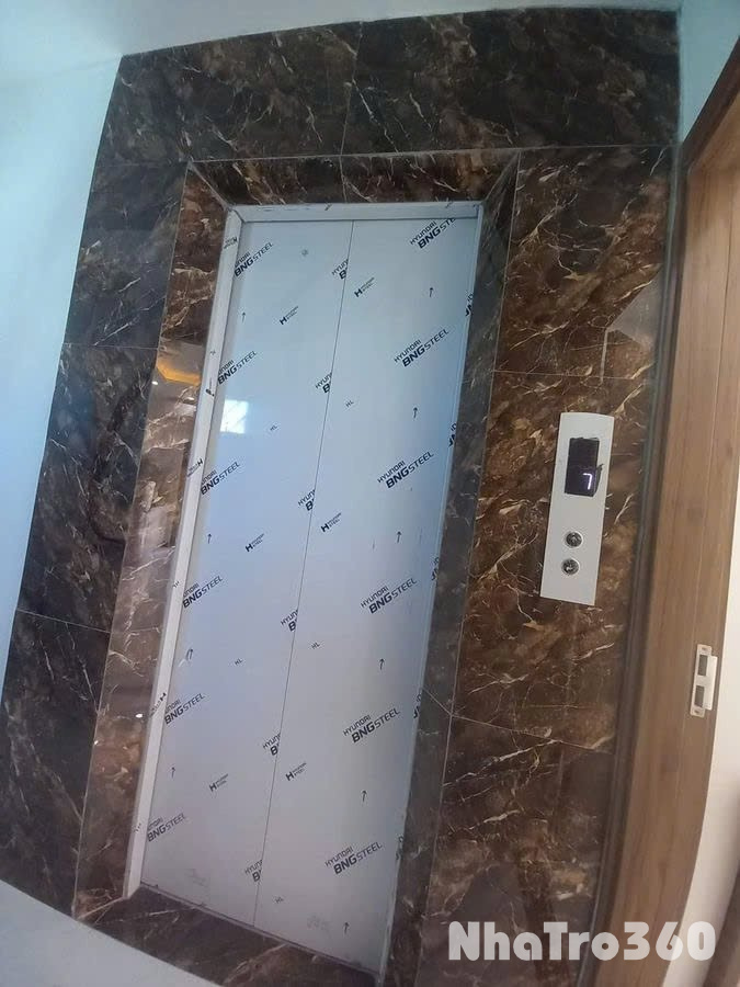 Nhà tôi cho thuê Nhà căn góc, mới, Thái Thịnh; vỉa hè 102m2* 4T- 29 Tr