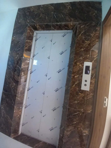 Nhà tôi cho thuê Nhà căn góc, mới, Thái Thịnh; vỉa hè 102m2* 4T- 29 Tr