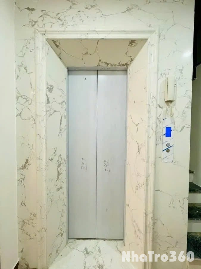 Cho thuê nhà mới, hai lối đi, Xã Đàn, thang máy; vỉa hè 111m2* 5T- 46 Tr