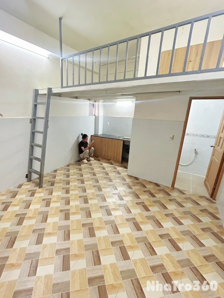 Đủ nội thất - giờ giấc tự do - thang máy- Bảo vệ