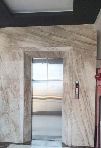 Tôi cho thuê nhà mới, hai cửa đi, Hoàng Văn Thái, 98m2x 5T vỉa hè 30 Tr