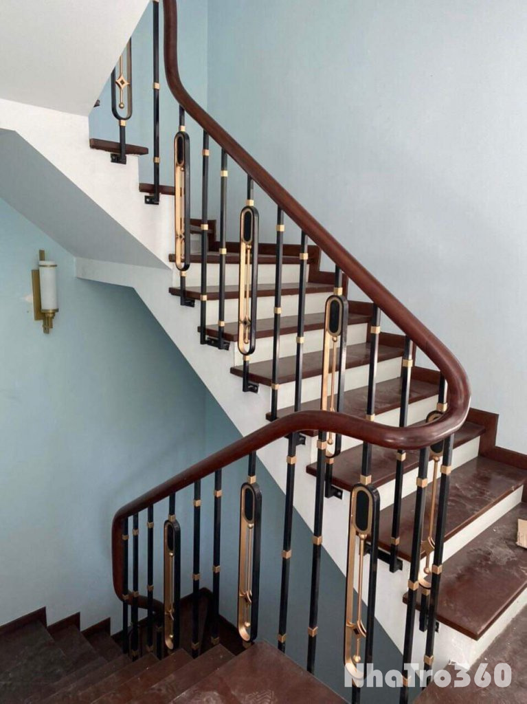 Tôi chủ nhà cho thuê nhà mới, căn góc, 93m2_ 5T; vỉa hè, Đào Tấn-29 Tr