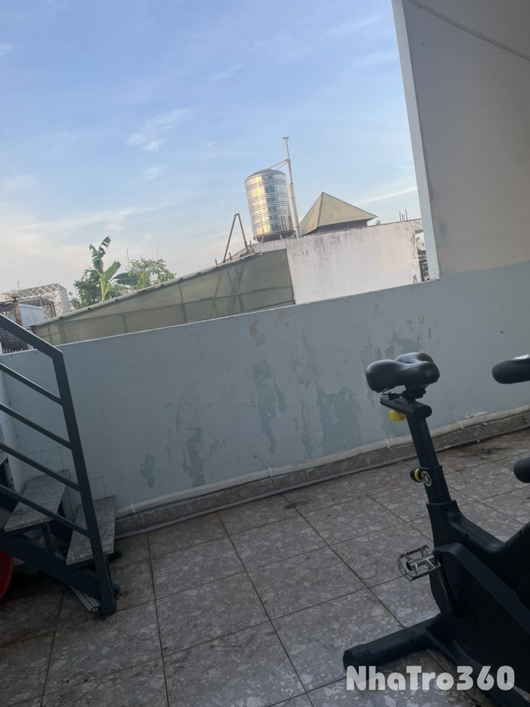 Cho thuê Duplex gần đại học Công Nghệ Lê Trọng Tấn