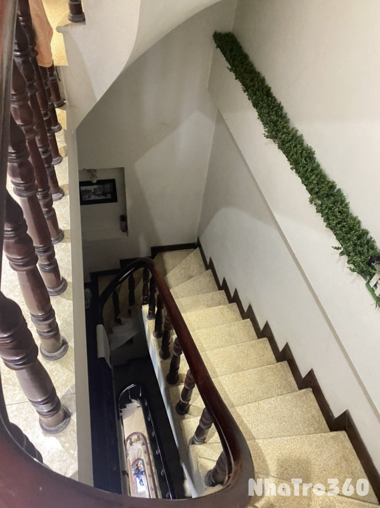 Tôi cho thuê nhà hai mặt tiền,mới,vỉa hè, 103m2- 5T, Thành Công_29 Tr