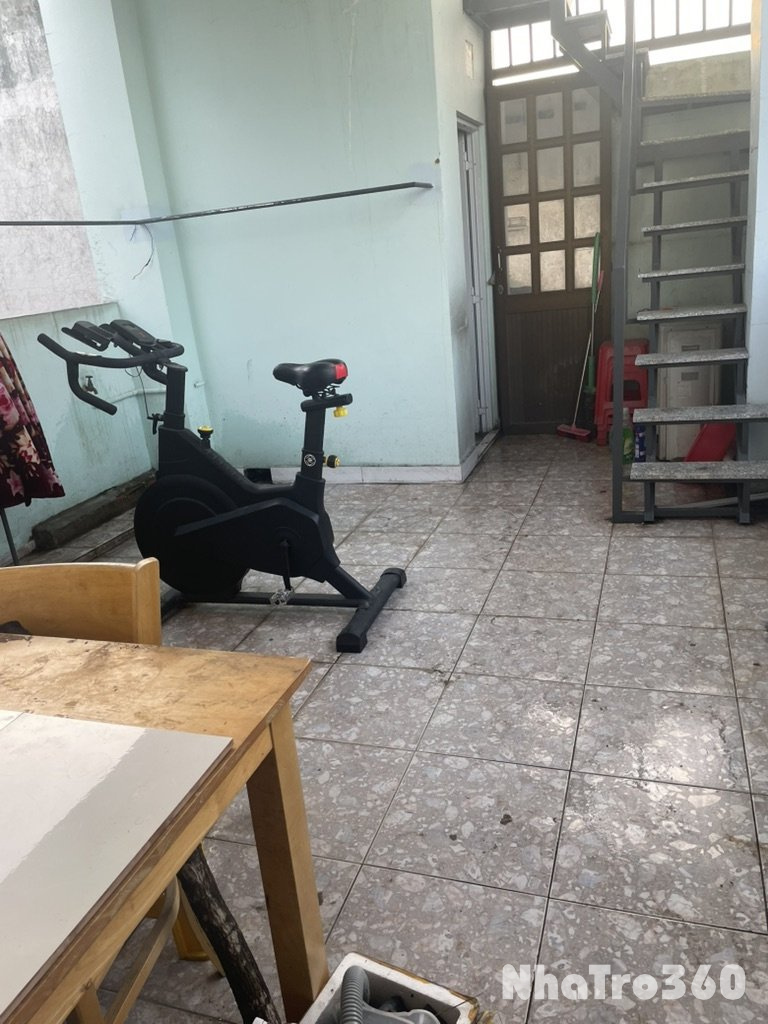 Cho thuê Duplex gần đại học Công Nghệ Lê Trọng Tấn