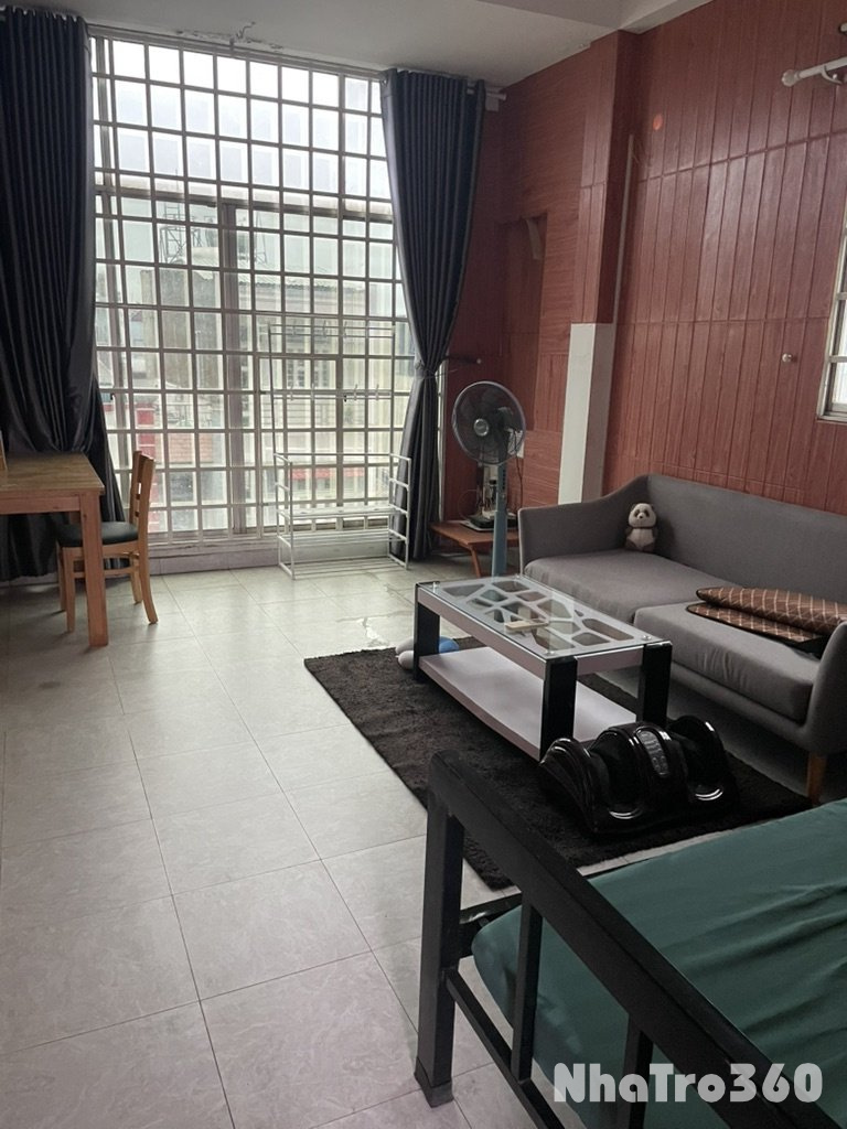 Cho thuê Duplex gần đại học Công Nghệ Lê Trọng Tấn