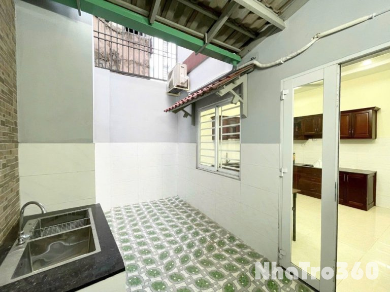 PHÒNG TRỌ Ở ĐƯỢC 2-3 BẠN SÂN SAU FULL NỘI THẤT