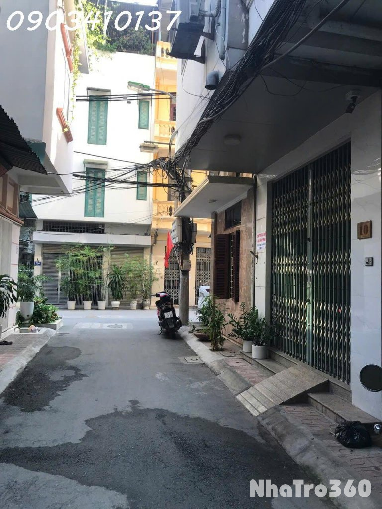 Cho thuê nhà nguyên căn 5 tầng + tum ngõ 124, Nguyễn Xiển, ô tô đỗ trước cửa