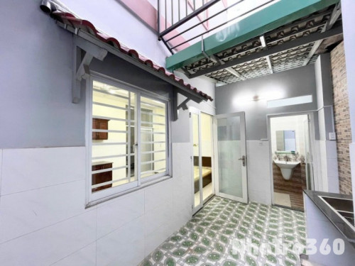 PHÒNG TRỌ Ở ĐƯỢC 2-3 BẠN SÂN SAU FULL NỘI THẤT