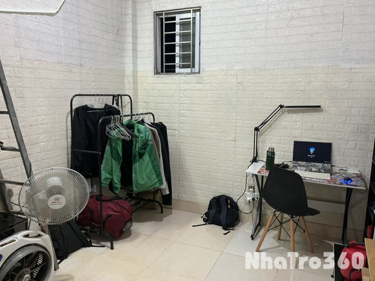 Phòng trọ 63 Xuân thuỷ 2tr8