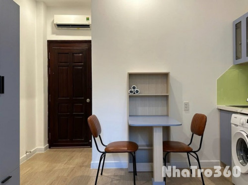 CĂN HỘ CỬA SỔ FULL NỘI THẤT NGAY TRUNG TÂM QUẬN 10 GẦN BIG C TÔ HIẾN THÀNH