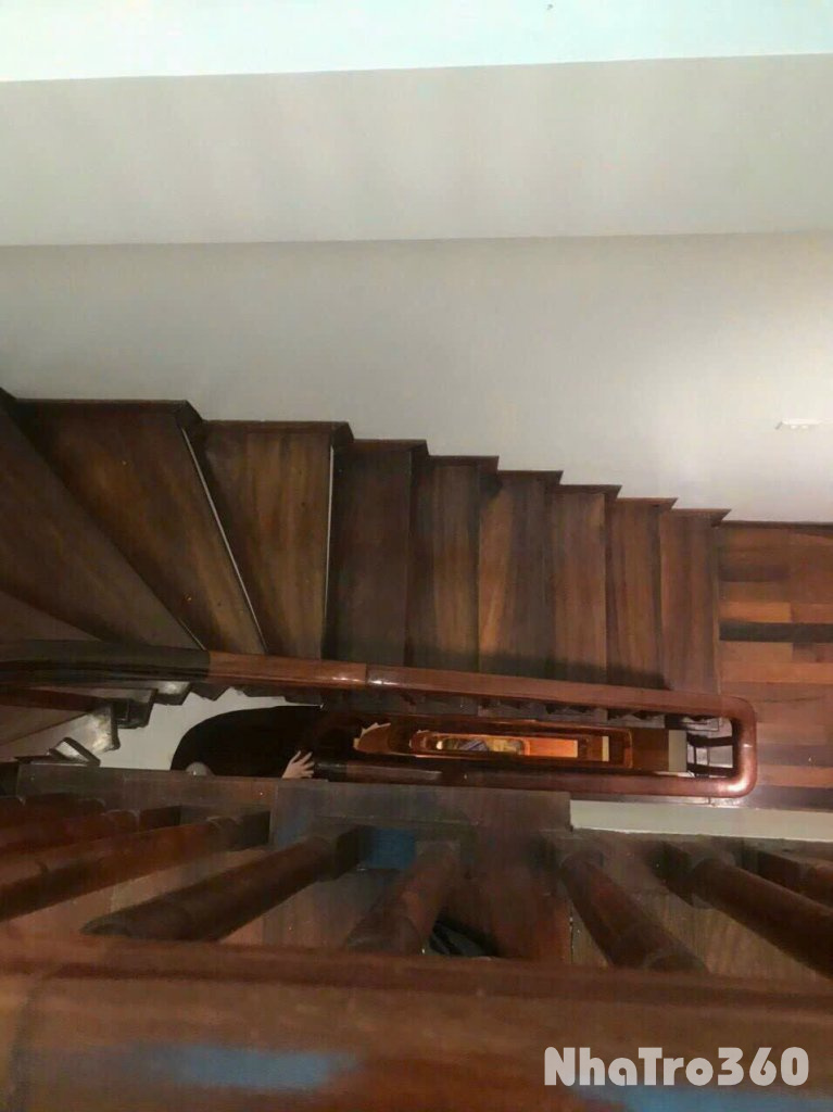 Nhà tôi cho thuê nhà hai cửa đi, mới,vỉa hè, 113m2- 4T, Đào Tấn_46 Tr