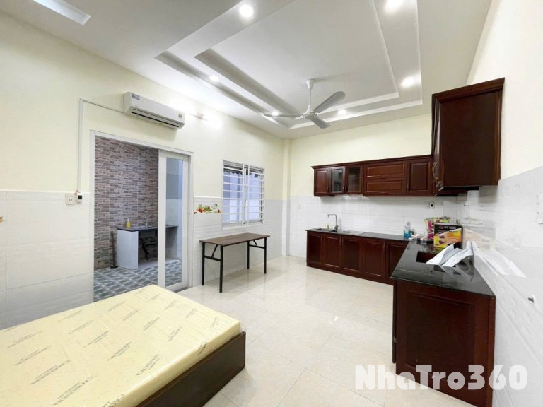 PHÒNG TRỌ Ở ĐƯỢC 2-3 BẠN SÂN SAU FULL NỘI THẤT