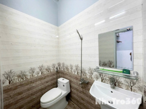 PHÒNG TRỌ Ở ĐƯỢC 2-3 BẠN SÂN SAU FULL NỘI THẤT