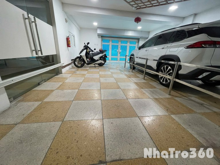 Cho thuê căn hộ mặt phố Thụy Khuê, 12tr/tháng. 80m, 2 ngủ, 1 VS. Có thang máy, ô tô tận cửa.