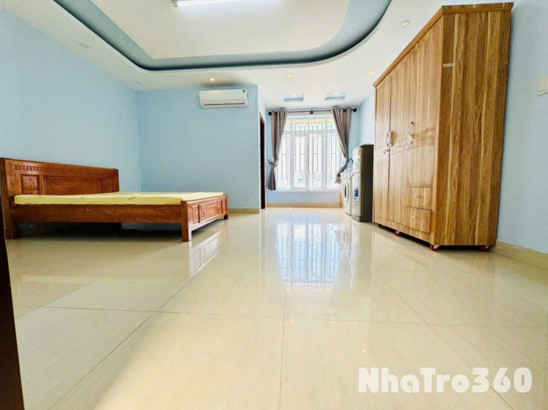 CĂN HỘ CỬA SỔ FULL NỘI THẤT QUẬN 4 GẦN ĐẠI HỌC LUẬT