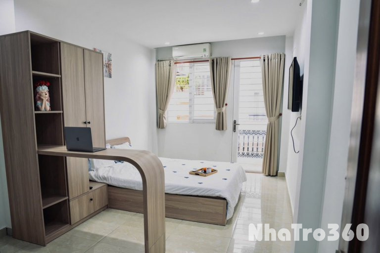 Căn hộ quận 1, ngay Thạch Thị Thanh, ban công