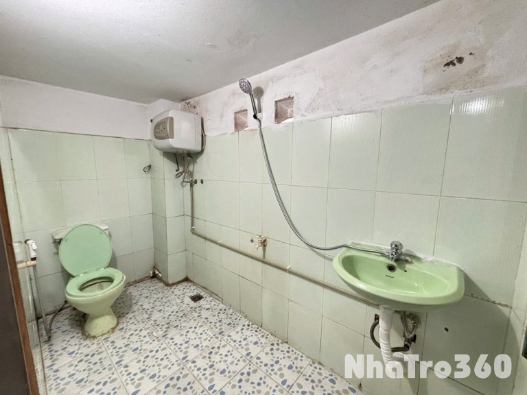 Cho thuê 1n1k Trần Cung giá 4tr2