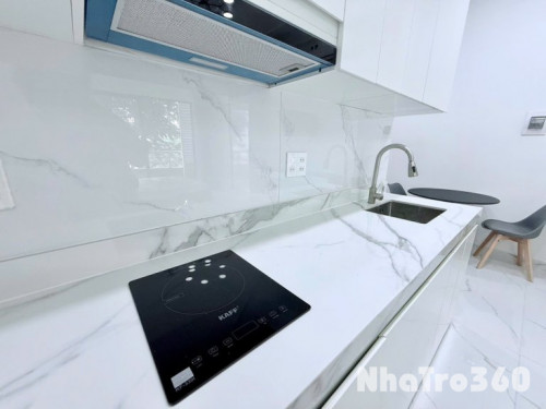 Căn Hộ Ban Công 40m2 Ngay ĐH Luật Quận 4