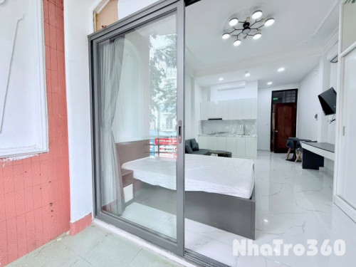 Căn Hộ Ban Công 40m2 Ngay ĐH Luật Quận 4
