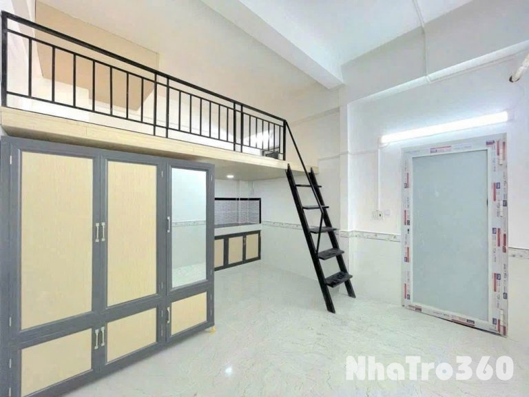 Thang máy, hầm xe, bảo vệ, đủ nội thất, rẻ, tự do