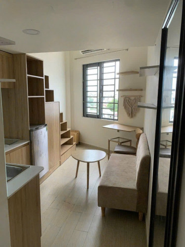 Cho thuê căn hộ có gác, Q4, đường Bến Vân Đồn, gần Đại Luật, ĐH Nguyễn Tất Thành, Chợ Xóm Chiếu
