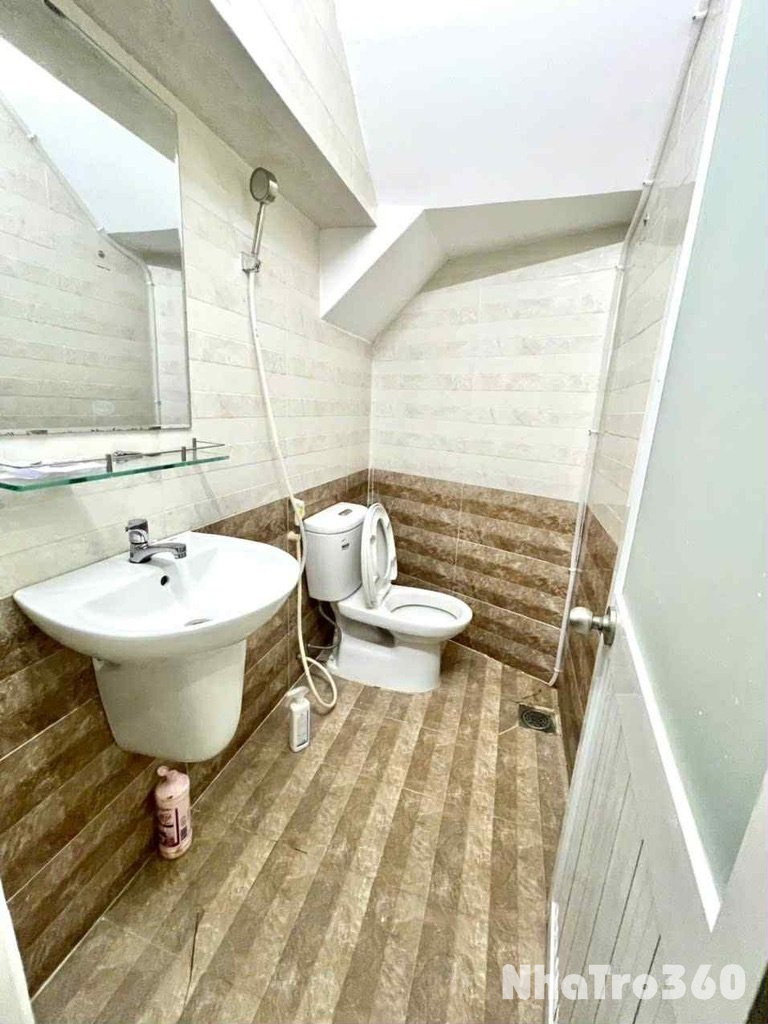 Cho thuê phòng Duplex Tôn Thất Thuyết Q4 gần cầu