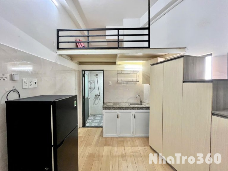 Căn Hộ Có Gác Thang Máy Học Viện Hàng Không TB