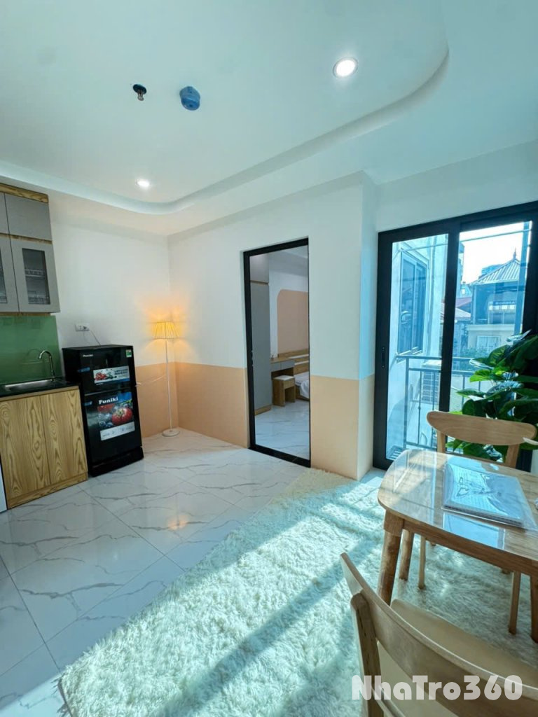(Cực Hot) Căn hộ 1N1K cao cấp 35m2 ở 141 Quan Nhân - Máy giặt riêng - Ở được 4 người - Nhận xe điện