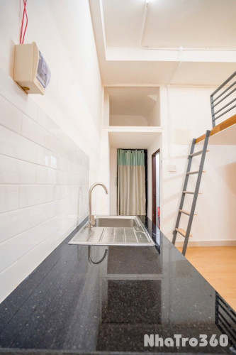 Duplex full nội thất cho hssv ở Quận 1