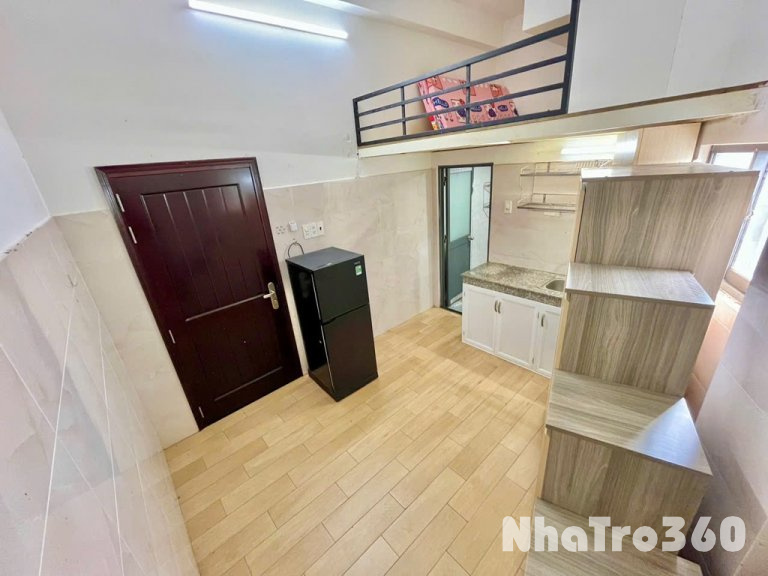 Căn Hộ Có Gác Thang Máy Học Viện Hàng Không TB